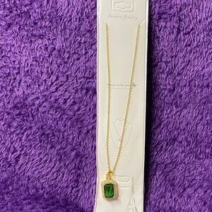 Gold Fashion Necklace with Emerald Green Pendant